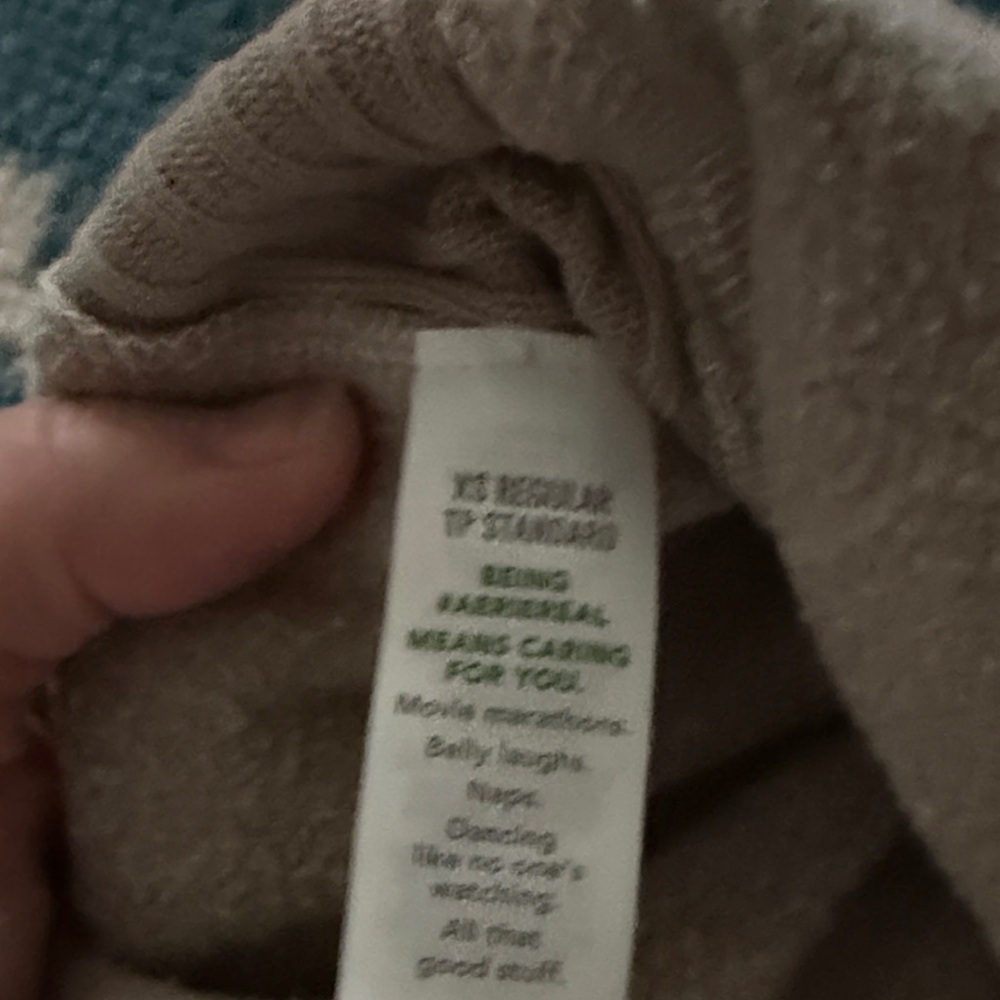 Aerie women’s Taupe sweats - Picture 4 of 8